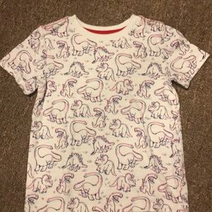 Shirt has dinosaurs looks 3-D been worn once